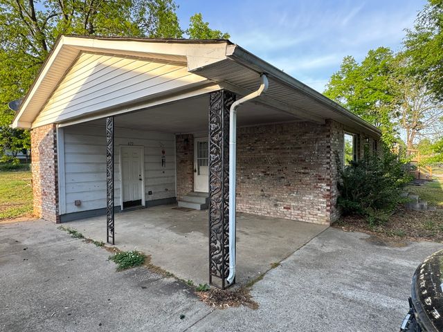 479 Carman Ave, New Johnsonville, TN 37134