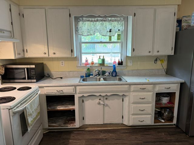 479 Carman Ave, New Johnsonville, TN 37134