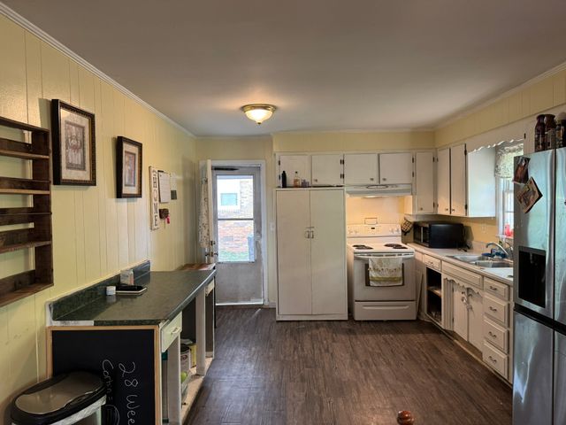 479 Carman Ave, New Johnsonville, TN 37134