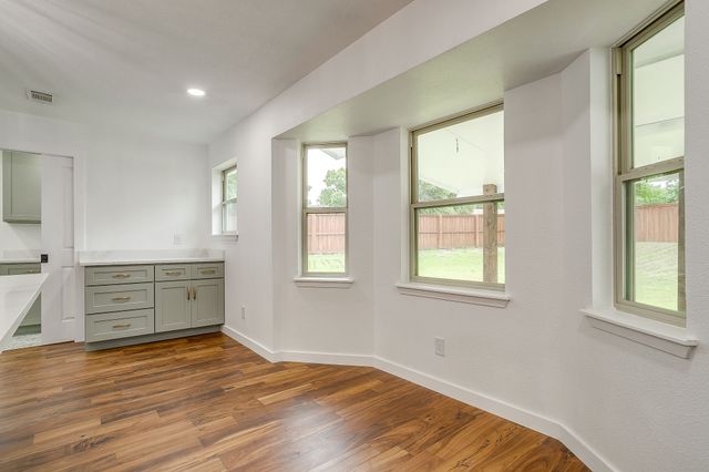 220 Rolling Hills Drive, Aledo, TX 76008