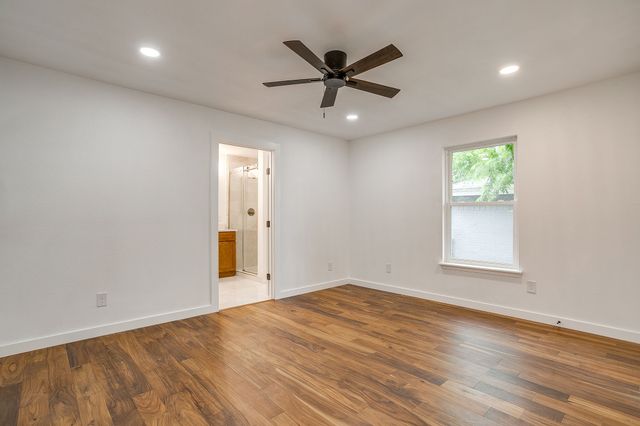 220 Rolling Hills Drive, Aledo, TX 76008