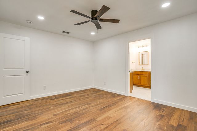 220 Rolling Hills Drive, Aledo, TX 76008