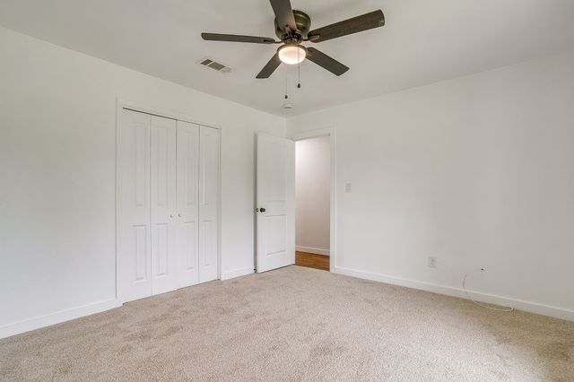 220 Rolling Hills Drive, Aledo, TX 76008