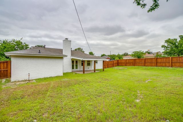 220 Rolling Hills Drive, Aledo, TX 76008