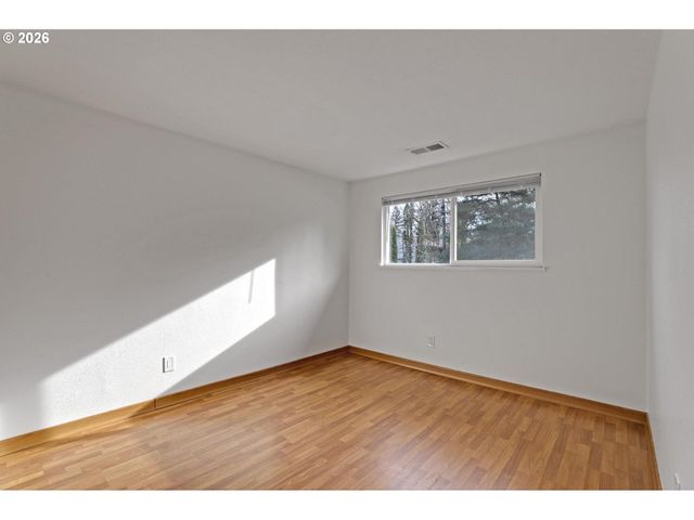 4703 Sw POMONA St, Portland, OR 97219