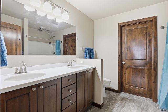 3003 PRINCETON CT, Rapid City, SD 57702