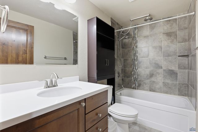 3003 PRINCETON CT, Rapid City, SD 57702