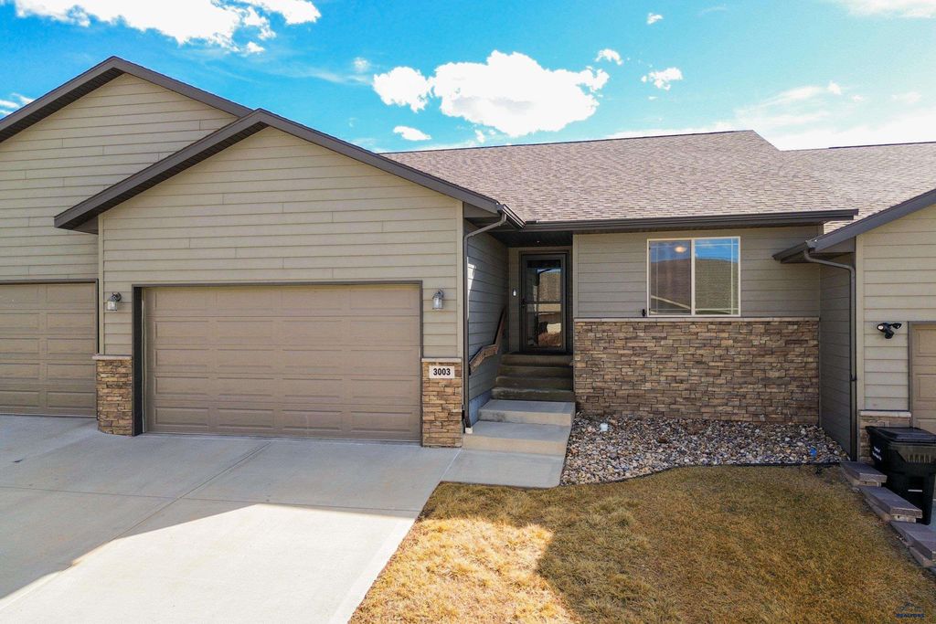 3003 PRINCETON CT, Rapid City, SD 57702