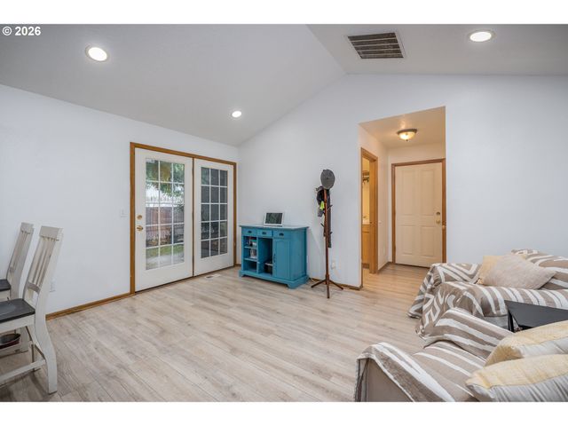 2015 CHASE Loop Sw, Albany, OR 97321