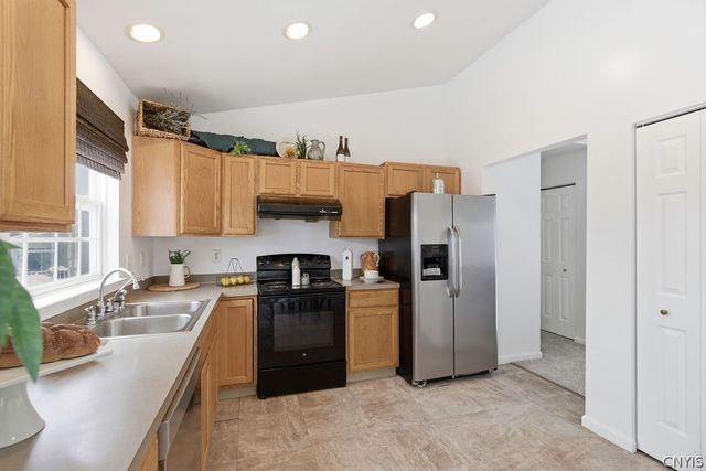 9391 Jacob Lane, Cicero, NY 13029