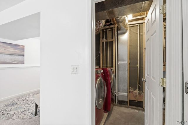 9391 Jacob Lane, Cicero, NY 13029