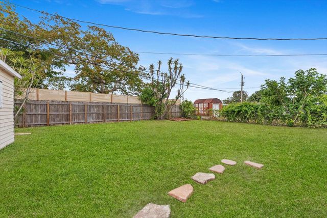 5737 Honeysuckle Drive, West Palm Beach, FL 33415