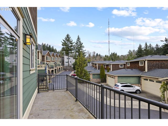 1580 Sw 58TH Ave 1, Portland, OR 97221