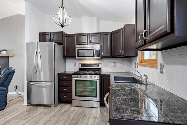 517 PROSPECT CIRCLE, Shawano, WI 54166