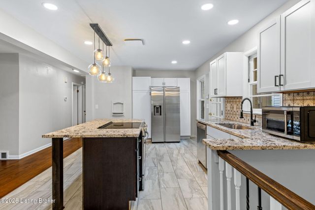 8600 Perry Rd, Louisville, KY 40222