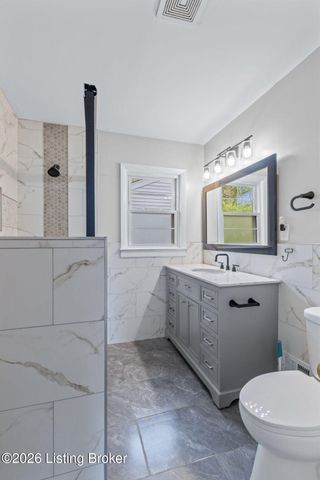 8600 Perry Rd, Louisville, KY 40222