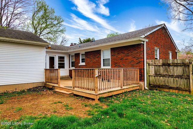 8600 Perry Rd, Louisville, KY 40222