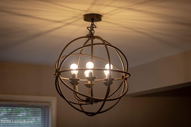 8600 Perry Rd, Louisville, KY 40222