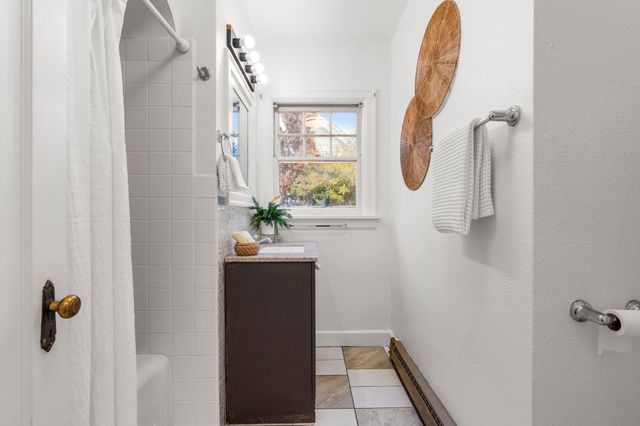 106 E 29th Ave, Spokane, WA 99203