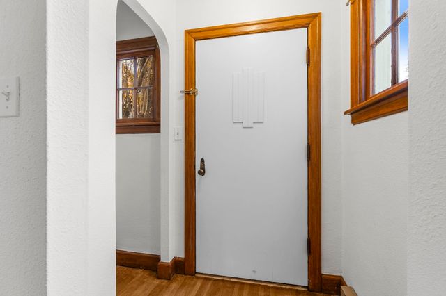 106 E 29th Ave, Spokane, WA 99203