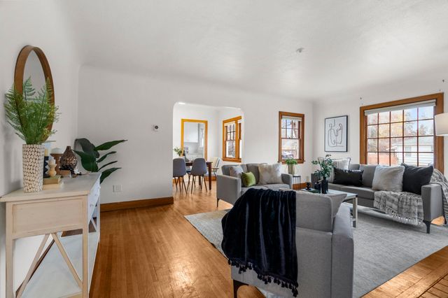 106 E 29th Ave, Spokane, WA 99203