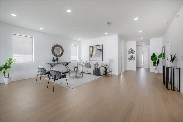 2721 17TH AVENUE N, St Petersburg, FL 33713