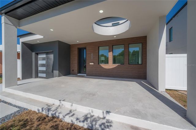 2721 17TH AVENUE N, St Petersburg, FL 33713