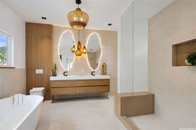 852 Kainoa Place, Honolulu, HI 96821