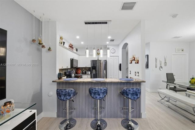 914 SW 151st Pl, Miami, FL 33194