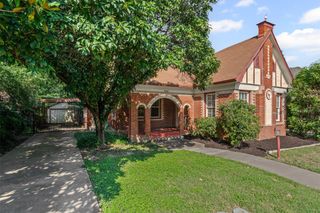 3248 Rogers Avenue, Fort Worth, TX 76109