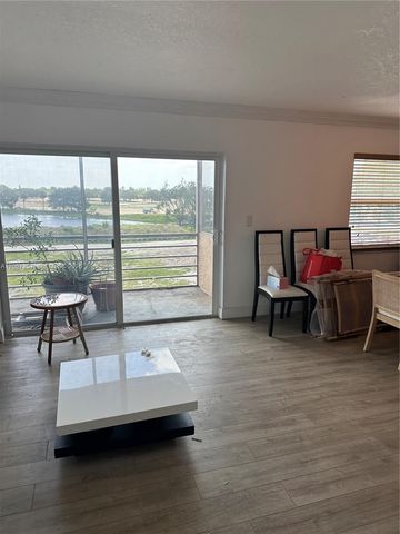 3048 E Sunrise Lakes Drive 421, Sunrise, FL 33322