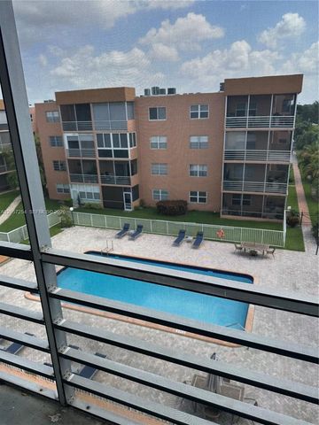 3048 E Sunrise Lakes Drive 421, Sunrise, FL 33322
