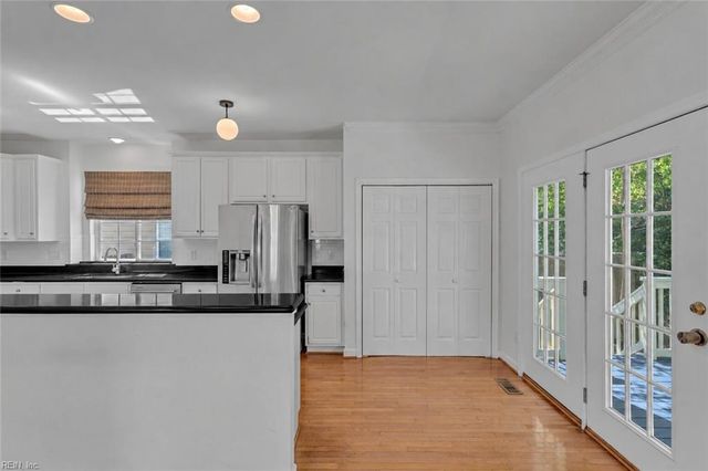 949 Oakland AVE, Virginia Beach, VA 23454