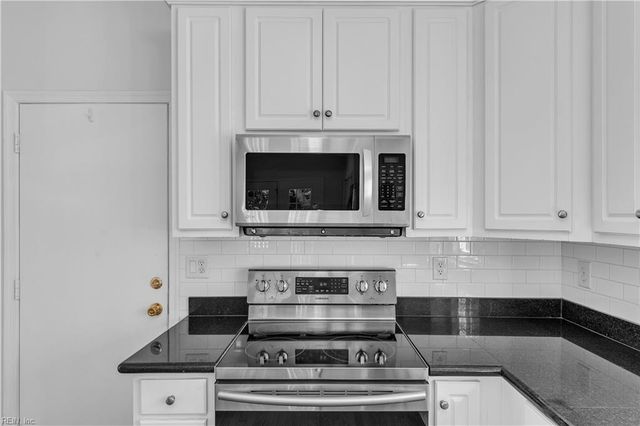 949 Oakland AVE, Virginia Beach, VA 23454
