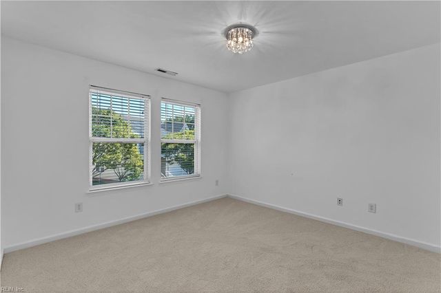 949 Oakland AVE, Virginia Beach, VA 23454