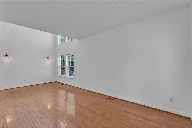 949 Oakland AVE, Virginia Beach, VA 23454
