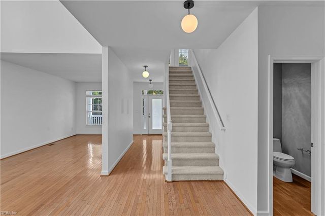 949 Oakland AVE, Virginia Beach, VA 23454