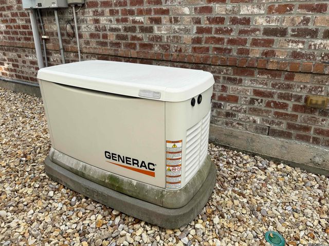 7037 Etage Ct, Baton Rouge, LA 70806