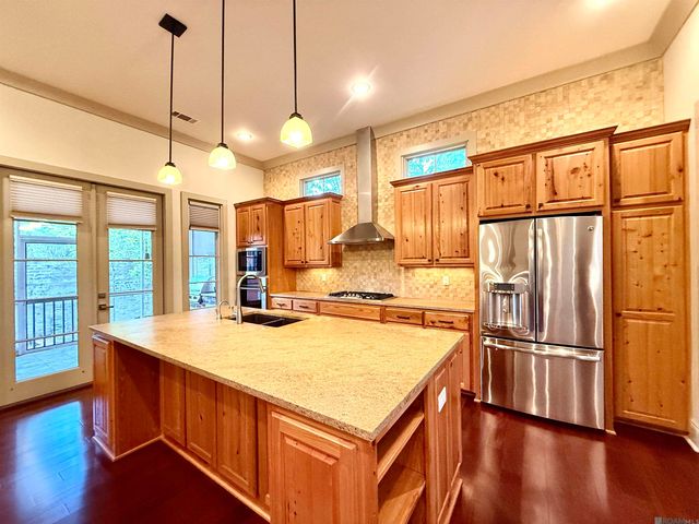 7037 Etage Ct, Baton Rouge, LA 70806