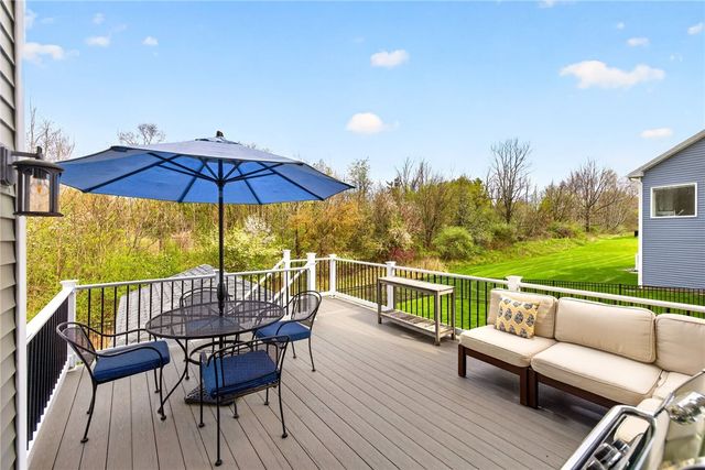 7162 Piper Meadow Drive, Victor, NY 14564