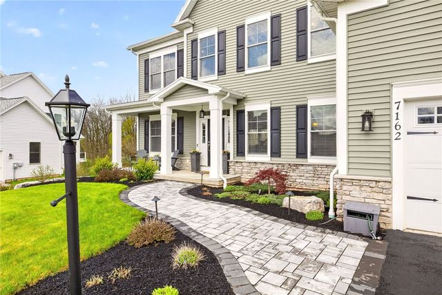 7162 Piper Meadow Drive, Victor, NY 14564