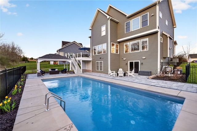 7162 Piper Meadow Drive, Victor, NY 14564
