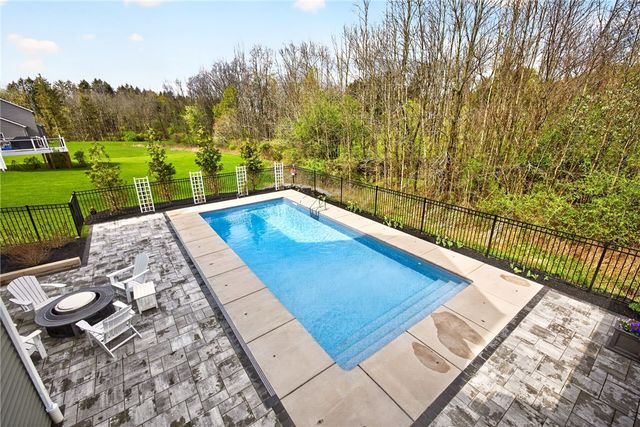 7162 Piper Meadow Drive, Victor, NY 14564