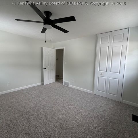 105 Brookhaven Circle, Nitro, WV 25143