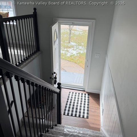 105 Brookhaven Circle, Nitro, WV 25143