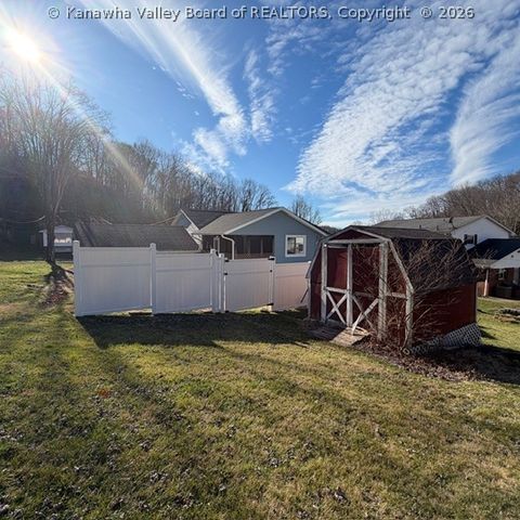 105 Brookhaven Circle, Nitro, WV 25143