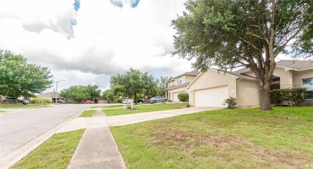 116 Amberwood CT, Kyle, TX 78640