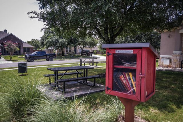 116 Amberwood CT, Kyle, TX 78640