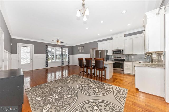 210 AYLESBURY LN, Martinsburg, WV 25403