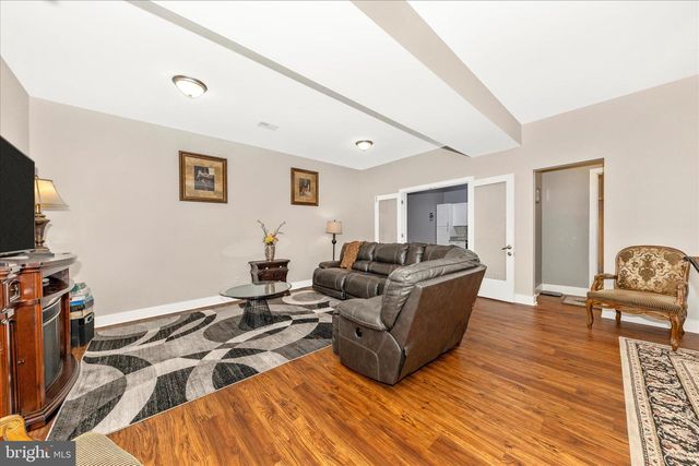 210 AYLESBURY LN, Martinsburg, WV 25403